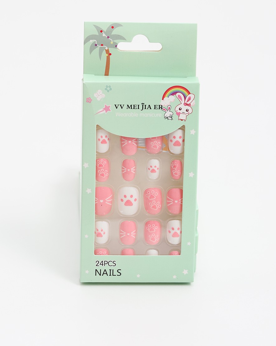 FAUX ONGLES